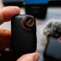 歌布林玩机吧 篇零：平价旗舰！这款领夹无线麦克风很值得夸夸：南卡QMic