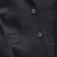 经典剪裁与实用面料的结合