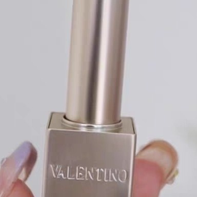 双11抢购华伦天奴口红