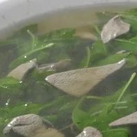 好吃喝请上报，如何制作营养丰富的枸杞叶猪肝汤