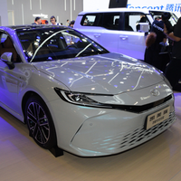 丰田凯美瑞智电双擎混合动力汽车