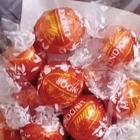 双十一必购美食新选择：瑞士莲软心巧克力礼盒