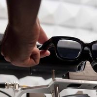 Magic Leap和谷歌发布AR眼镜“原型机”，造型酷似Ray-Ban Meta
