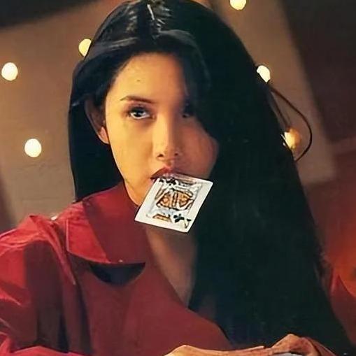 “港风美人”邱淑贞的女儿和她一模一样？谁不知道她是IT老板娘？