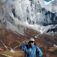 山浩金标P棉服 vs 始祖鸟Nuclei SV？资深用户力荐：最终答案在这