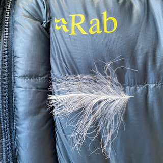 【血赚清单】羽绒服涨价潮下的“理智之选”:Rab、Montbell、黑冰三大品牌实测推荐
