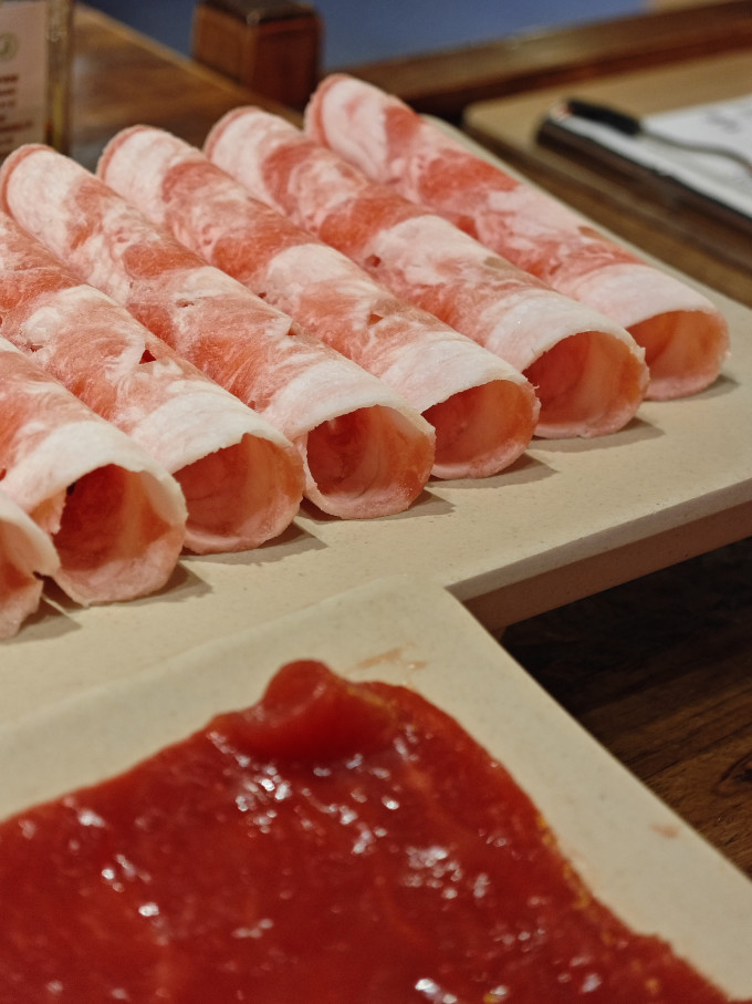 聚会餐饮