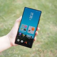 努比亚24GB+1TB跌至4499元，骁龙8至尊版+35mm主摄，买旧不买新？