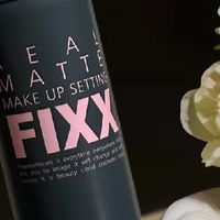 底妆焊脸神器！韩国 FIXX 定妆喷雾，水光持久双在线