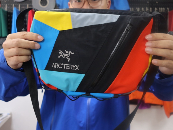 你没见过这样的“始祖鸟”，连专卖店都没有