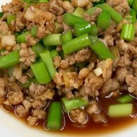 给你种草，蒜苔肉末的家常做法