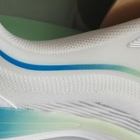 乔丹轻量跑鞋:透气舒适