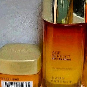 我的护肤秘籍：抗老补水选对套组，欧莱雅小蜜罐水乳双11闭眼入