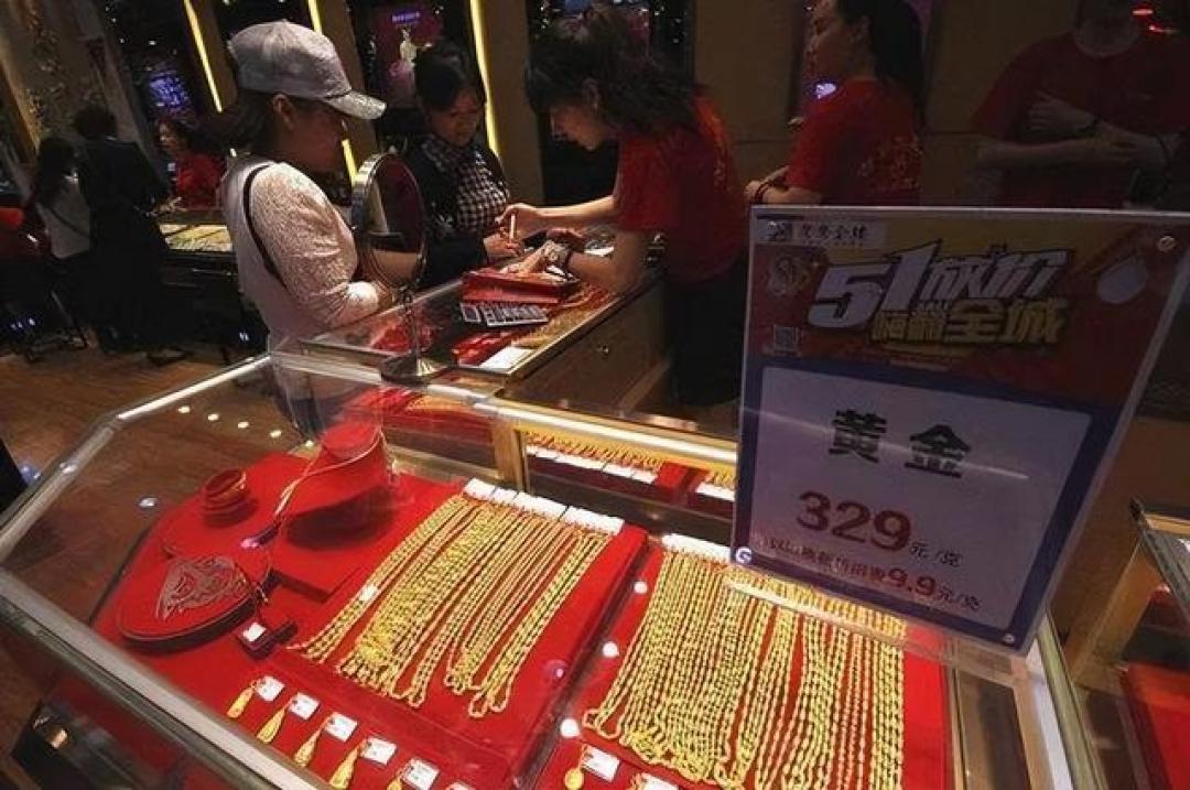 中国央行连续8个月增持黄金破传言 战略调整应对全球购金放缓与金价高位