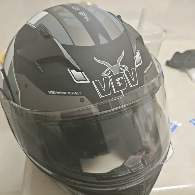 双 11 头盔怎么选？VGV3C 揭面盔 vs 永恒揭面盔 vsAGV 半盔对比​