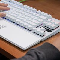 电竞美学×巅峰性能！雷蛇猎魂光蛛V3专业竞技版8KHz，谁能抵抗？