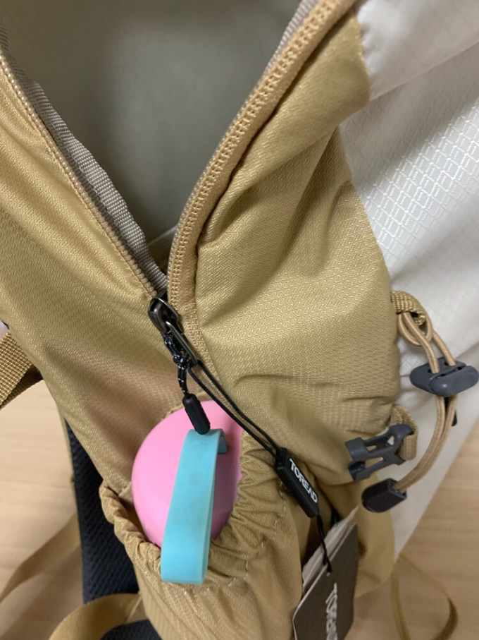 探路者户外背包