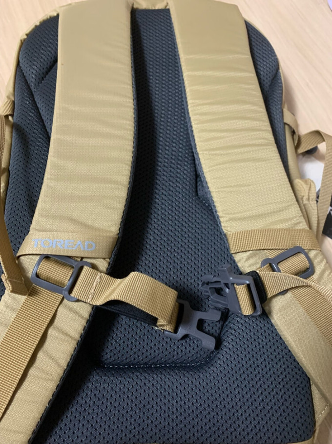 探路者户外背包