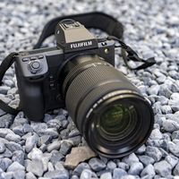 性价比极高 富士GFX100 II售价仅50400元