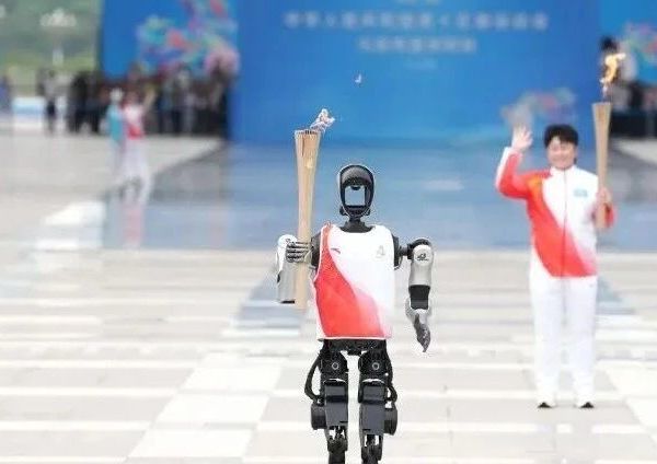 湾区“燃”起来！十五运会火炬开始传递！