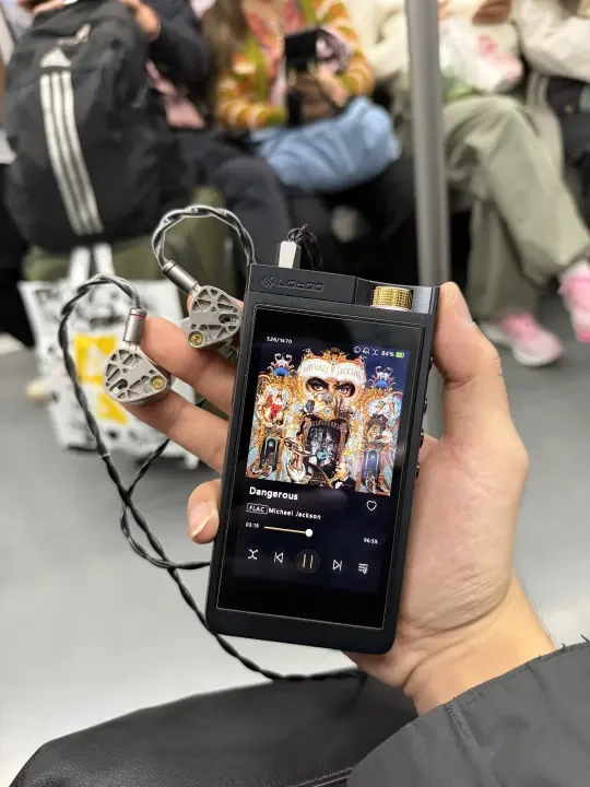日常地铁通勤听什么