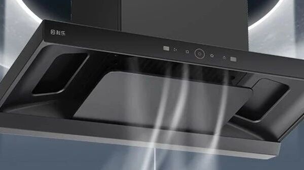 全新侧顶式跨界T型机，科乐T05三速风挡，三腔三吸360°全域蝶翼拢烟，23m³顺吸直排，终端引流小尺寸的户型归属！