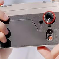 拒绝随大流！努比亚Z80 Ultra：今年“不按常理出牌”的真香机
 
