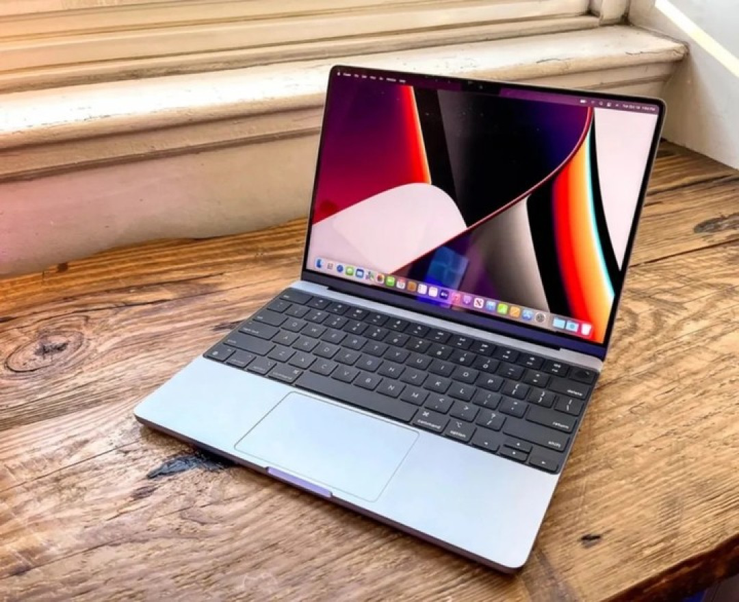 苹果做了台新 MacBook，比最便宜的 iPhone 还便宜，目标是卖爆