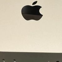 巴掌大的苹果主机封神！M4芯片Mac mini，3000块闭眼冲