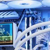 Tt 钢影・冰霜 360一体式水冷评测：4英寸屏幕加持，主流级散热稳妥之选