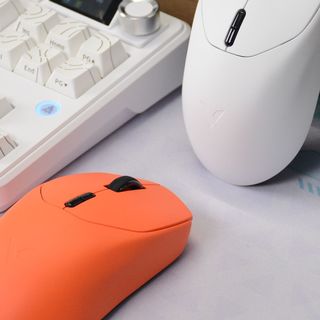 原生双8K+超长续航：支持狂暴竞技模式，雷柏VT1 二代鼠标