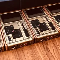 三大 HiFi 神器之一！代号 C4：胡桃木 + CS4398 ， 木纹图腾！