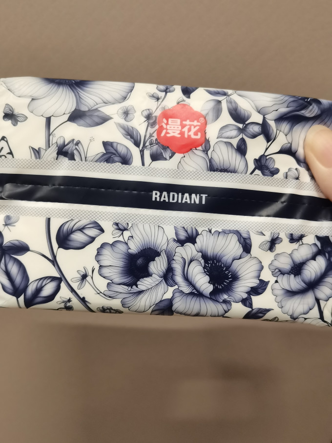 漫花纸品湿巾