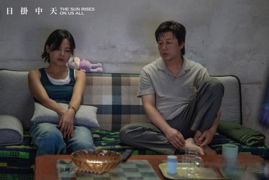 《日掛中天》北京首映礼主创泪崩现场:威尼斯影后辛芷蕾张颂文封神级演技震撼业内,暌违八年蔡尚君再造破圈之作