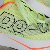 多威PB3.0碳板鞋轻盈透气