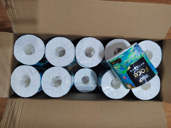 洁柔纸品湿巾