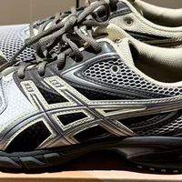 通勤、咖啡、Citywalk一鞋搞定？——Asics GEL-DS TRAINER 14「冷灰」