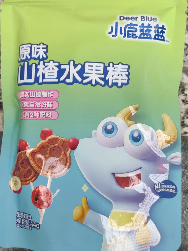 小鹿蓝蓝山楂棒，酸甜开胃