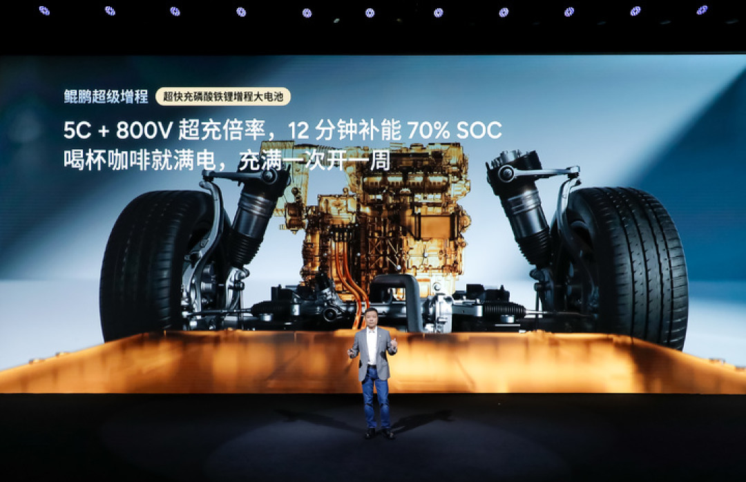 告别续航焦虑!小鹏 X9 增程版预售 35 万元起,综合续航 1602km!