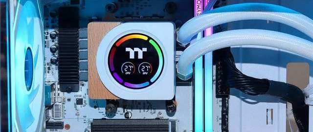 行情涨了也别慌！科摩思DDR5赤霄白帝6400不折腾上高频，投资不亏