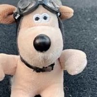 车内灵动气息，范爷家飞行员狗装饰