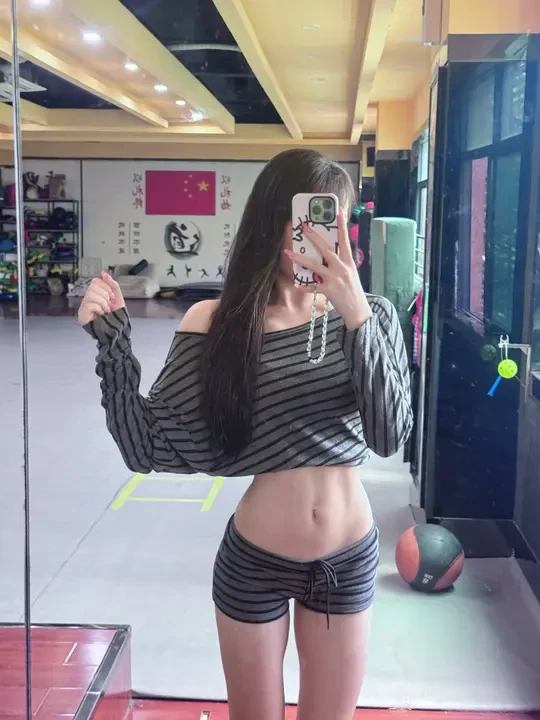 163 96 ｜低体脂女生保持身材的吃练日常