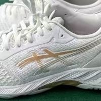 颜值性能统统拉满，我穿排球鞋打羽毛球