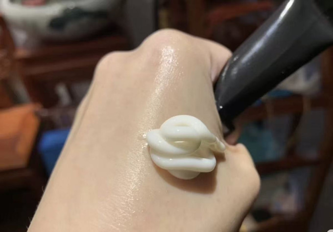 宝丽眼部护理