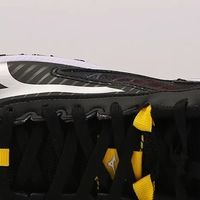 MIZUNO青少年运动鞋：抓地耐磨透气