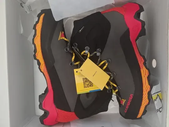 别样appLa Sportiva Aequilibrium Trek GTX