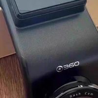 开车必备的行车记录仪，夜间清晰录像