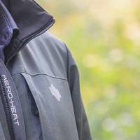 薄而御寒、轻且有型：单导C80立领棉服