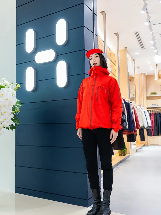 假装出国消费了宝子们❗️。就在沈阳万象城五楼，逛到了辽宁省首店火柴棍Haglöfs线下店，本来只是想随便看看结果一进去就被各种高科技装备圈粉了！低调了百年的瑞典🇸🇪专业户外品牌，悄悄地在进化.....