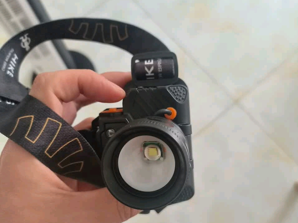 小野人头灯强光充电款：户外照明硬核装备